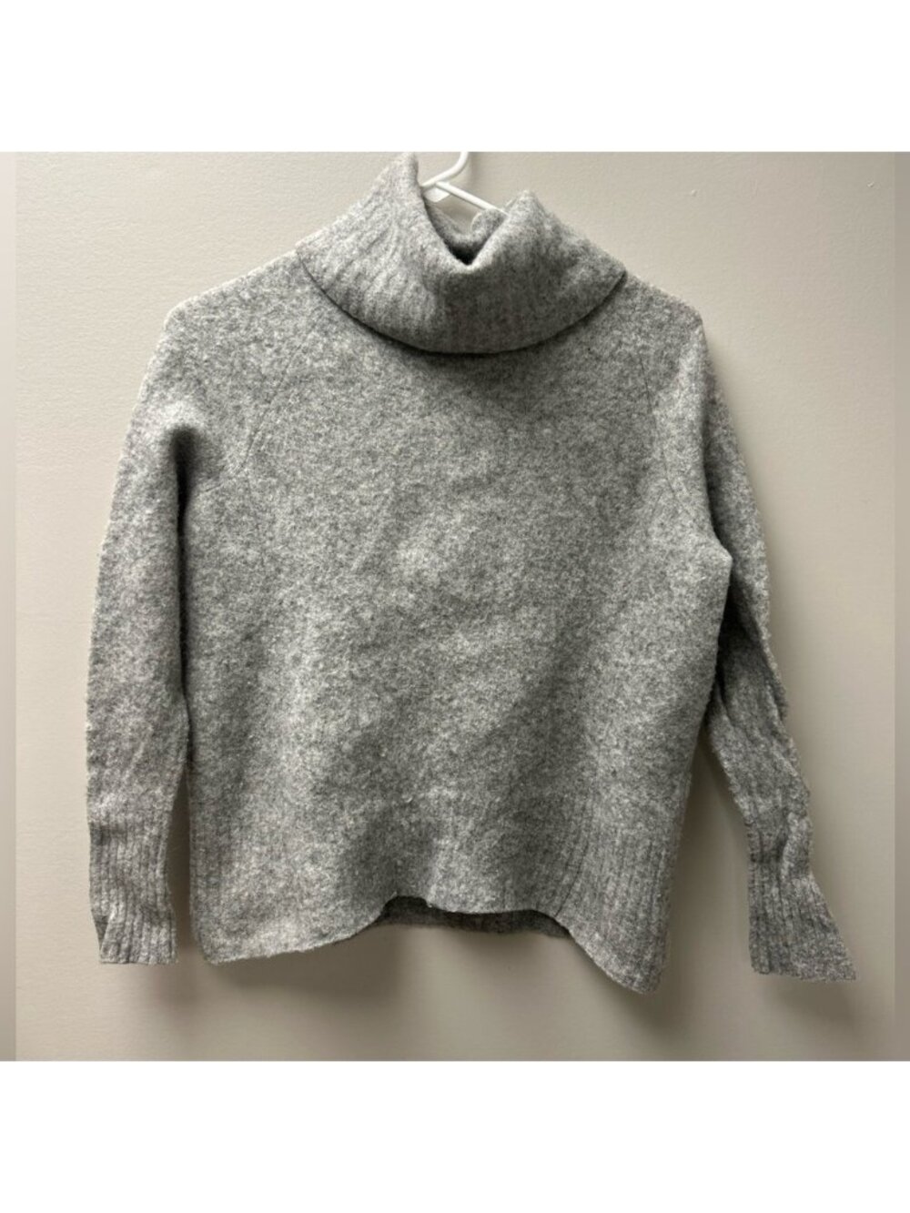 Aritzia Community‎ Grey Cowlneck Sweater